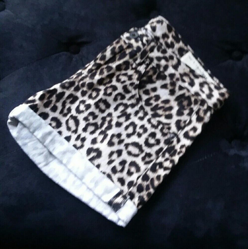 Rag & Bone Leopard Jean Shorts - Picture 8 of 8